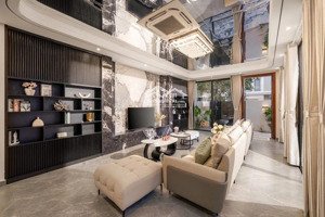 bán villa hồ bơi lớn đường lê hữu khánh, đối lưng đường bùi tá tá, thông thẳng sông hàn!