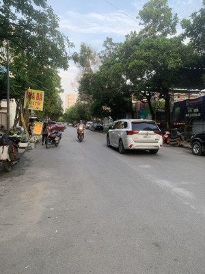 bán gấp lô góc cực đẹp sát bệnh viện quân y 103, phân lô vỉa hè kinh doanh, dt 100m2 - mt 20m