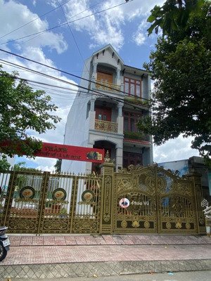 nhà 4 lầu, bờ hồ bicosi đ. huỳnh thị tươi, dĩ an, giá đẹp 6,8 tỷ. lh: 