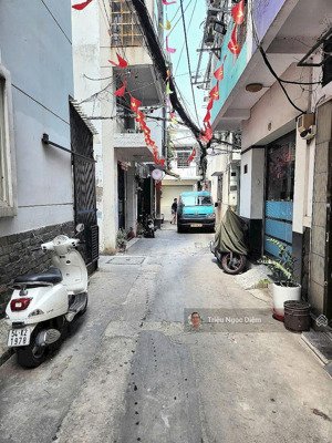 chính chủ bán biệt thự mini 2 mặt tiền hẻm phan đình phùng, p17, phú nhuận. 82m 3 tầng chỉ 13 tỷ .