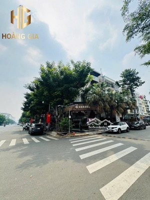 bán nhà mặt phố căn góc 2 mặt tiền , 99 tỷ, 191m2, siêu hot