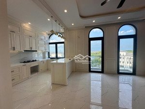 nhà phố vinhomes 3 phòng ngủ - 45 triệu tại vinhomes grand park