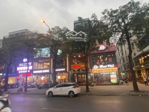 cho thuê nhà mặt phố tại trung hòa, mặt tiền 25m, diện tích 250m2, 4 tầng