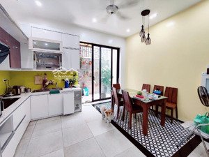 n4215 cho thuê nhà 4 tầng trần nguyên hãn oto đỗ cửa, an ninh 24/24