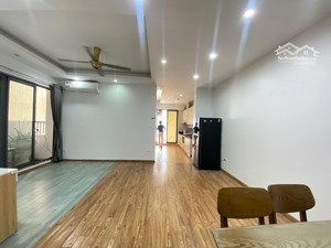 chuyển lên trung tâm, gia đình cần bán căn hộ 2pn 88m2 chung cư the pride,hướng đn nhà mới, có sổ.