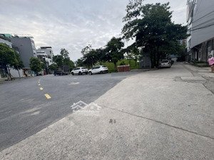 bán đất khu giáo viên ngọc thụy phân lô vỉa hè ô tô tránh dt 80m mặt tiền 4,5m giá 23,6 tỷ