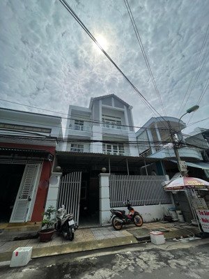cho thuê nhà 3 tầng gần đường tô hiệu, vĩnh nguyên, nha trang