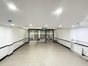 chính chủ bán toà chdv mặt phố quận thanh xuân. 8 tầng lô góc. 30 phòng kk full nội thất, giá 33 ty
