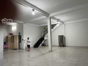 cho thuê 500m2 nhà xưởng may mặc - in ấn - kho hàng hóc môn 22tr/ tháng