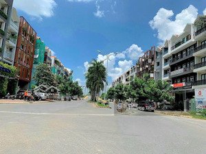 bán biệt thự đường hoàng trọng mậu giá: 65 tỷ liên hệ: 