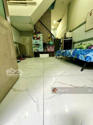 bán gấp nhà riêng tỉnh lộ 10, btân, 25m2, 2 tầng, hẻm 3m thông gần mặt tiền, nhỉnh 2 tỷ.