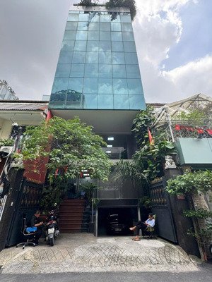 cho thuê nhà nguyên căn 476a sư vạn hạnh quận 10 gần siêu thị vạn hạnh mall .