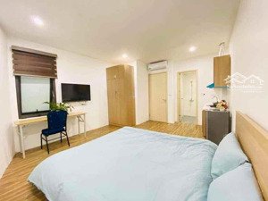 tòa căn hộ dịch vụ 10 tầng 22 phòng -phố đào tấn - trung tâm quận ba đình - đẩy đủ tiện ích.