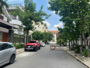 hot nhất lúc này! 1 lô duy nhất - khu biệt thự thảo điền - 200m2 - 10x20 - giá 165tr/m2