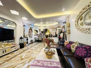 rẻ chỉ có 1! nguyễn chí thanh lô góc 3 ôtô tránh dừng đỗ vỉa hè 2 bên kd cực đỉnh dt 1tỷ/năm 65m*6t