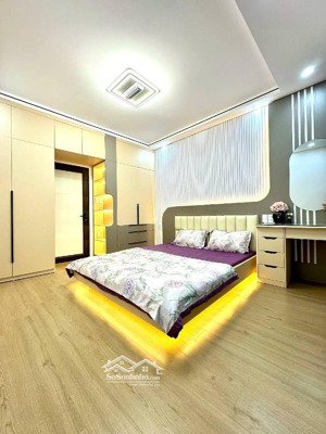 bán nhà đống đa - full nội thất - gần phố xã đàn