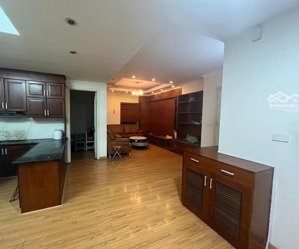 cho thuê căn chung cư 100m2 thang máy, 3 ngủ, 2 vệ sinh, đô thị việt hưng, long biên, 7 triệu/th