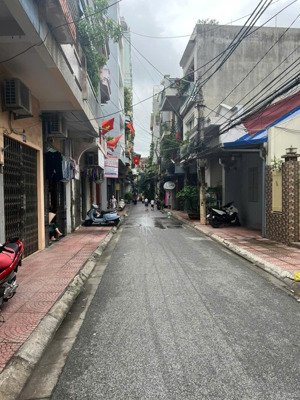 bán nhà mặt phố hàng gà, lê chân, hải phòng. diện tích 66m2 ngang 4m, buôn bán kd sầm uất