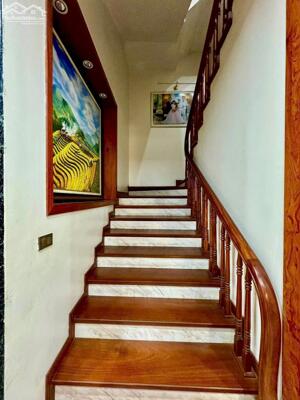 Bán nhà riêng Tân Mai, rẻ ngỡ ngàng, 2 oto tránh, 68m, giá 7.15 tỷ LH0886962299