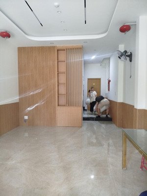 bán toà căn hộ đường 10 trung tâm biển mới đẹp đầy đủ pccc dòng tiền tốt