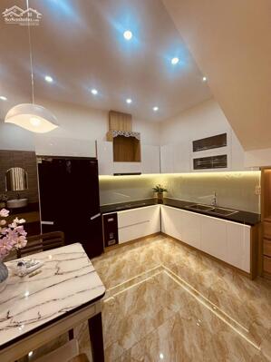 Nhà 3 tầng kiệt oto sát đường Cù Chính Lan, Thanh Khê Đà Nẵng