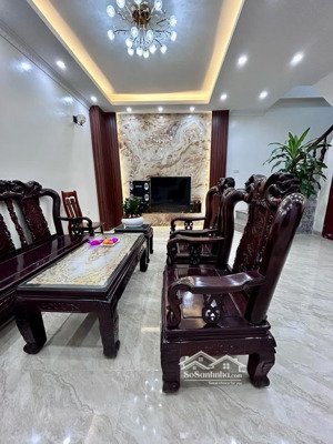 cần bán gấp căn võ liêm sơn, p4, quận 8 giá 1tỷ500tr thương lượng xem nhà