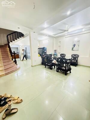 Uy thế!!! Nhà phố Tây Sơn Đống Đa 90m2 4 tầng mt 6.2m