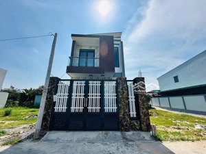 bán căn nhà mặt tiền tân thông hội siêu đẹp 86m2 full thổ hoàn công đầy đủ