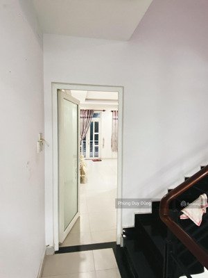 cho thuê nhà phố nguyên căn tại kdc làng việt kiều 13e gồm 5pn và 5wc có ntdd giá 15tr/tháng