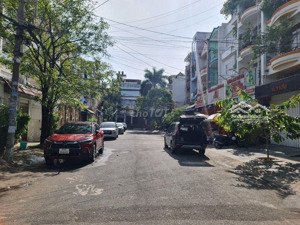 căn góc 2 mt hẻm 10m, chiều ngang 10m cực hiếm, mua biệt thự, vila, tòa nhà. tô hiến thành q10