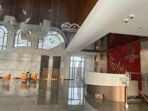 căn xẻ khe vị trí 3 mặt tiền, gần trường học và trung tâm thương mại, thanh toán trước chỉ 3,6tỷ
