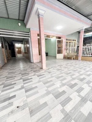 cho thuê nhà vườn hẻm 61 nguyễn bình rộng có sân vườn