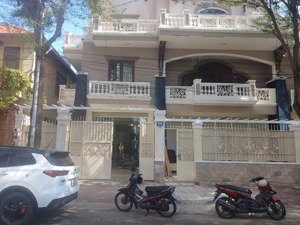 nhà cho thuê r6 thái văn lung vũng tàu