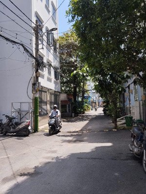 siêu chdv 21p - doanh thu 90tr/tháng - 6m x 16m, 5 tầng, thang máy - hẻm xe hơi, đ. nguyễn văn khối