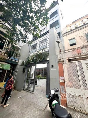 bán chdv 8.2x31m kỳ đồng q3 hầm 7 tầng 18 phòng full nội thất doanh thu 300tr/tháng giá 85 tỷ