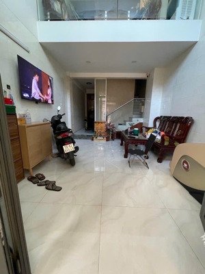 nhà hẻm ba gác thông cư xá phú lâm a dt 4x16m nhà 5 tấm có thang máy giá 7.4 tỷ tl