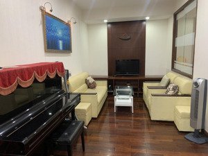 cần cho thuê căn hộ vạn đô đường bến vân đồn p1 q4
dt 78m2, 2 phòng ngủ ,2wc, 13tr