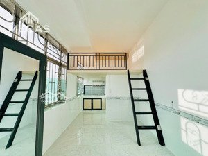 khai trương phòng có gác mới xây giá rẻ ngay công viên phú lâm - q6