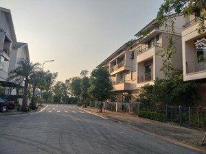 shophouse siêu phẩm mặt phố rộng đón sóng hạ tầng cao tốc sân bay gia bình, ga metro trung mầu
