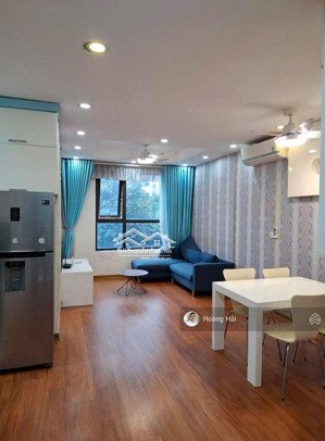 cho thuê cc valencia việt hưng 61m2 2pn/1wc nhà đẹp đủ nội thất căn góc thoáng mát giá 8,9tr/th