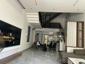 bán nhà mặt phố tại hòa xuân, cẩm lệ, đà nẵng, 6,5 tỷ, 100m2, đẹp, nhiều tiện ích