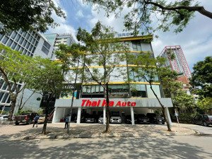 chính chủ gửi bán nhà phố duy tân - trần thái tông: 250m2, 5 tầng lô góc, mt: 29m. giá: 125 tỷ