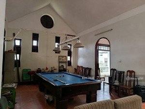 mái thái 3 tầng kiểu biệt thự, lô góc, ngay đại học ngoại ngữ, sát bên cạnh đường phan đăng lưu.