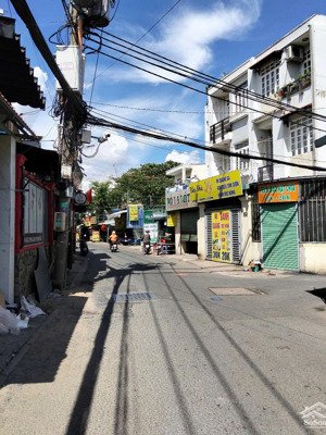 bán nhà riêng tại đường 2, quận 9, 10 tỷ, 147m2, giá cực chất chỉ với. mặt tiền đường kinh danh tốt