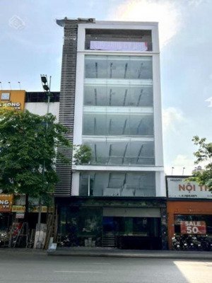 bán nhà mặt tiền nguyễn chí thanh quận 5. 8,2m x 20m. 5 tầng. hđt 85tr/th. giá 32 tỷ ít lộc