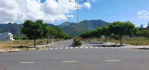 bán golden bay hưng thịnh cạnh khu tđc vingroup, đường 26m hướng đông-nam chỉ 32tr/m2.lh:0946753355