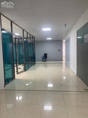 Cho thuê văn phòng tại TÒA CT1 USILK CITY Văn Khê - DT 150m2 giá siêu rẻ