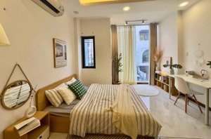 cho thuê studio full nội thất cửa kính ở lý chính thắng, quận 3