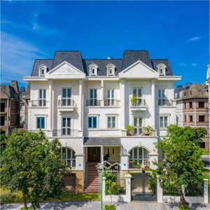 bán căn biệt thự song lập 162m2, mặt tiền 9m đường lớn, view thoáng , cư dân về ở nhiều