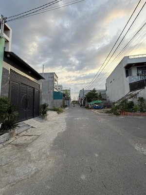 bán lô đất (dt 65.3m2) sổ riêng thổ cư 100% trục chính kdc thiên niên kỷ p. hoá an. giá 1,650 tỷ